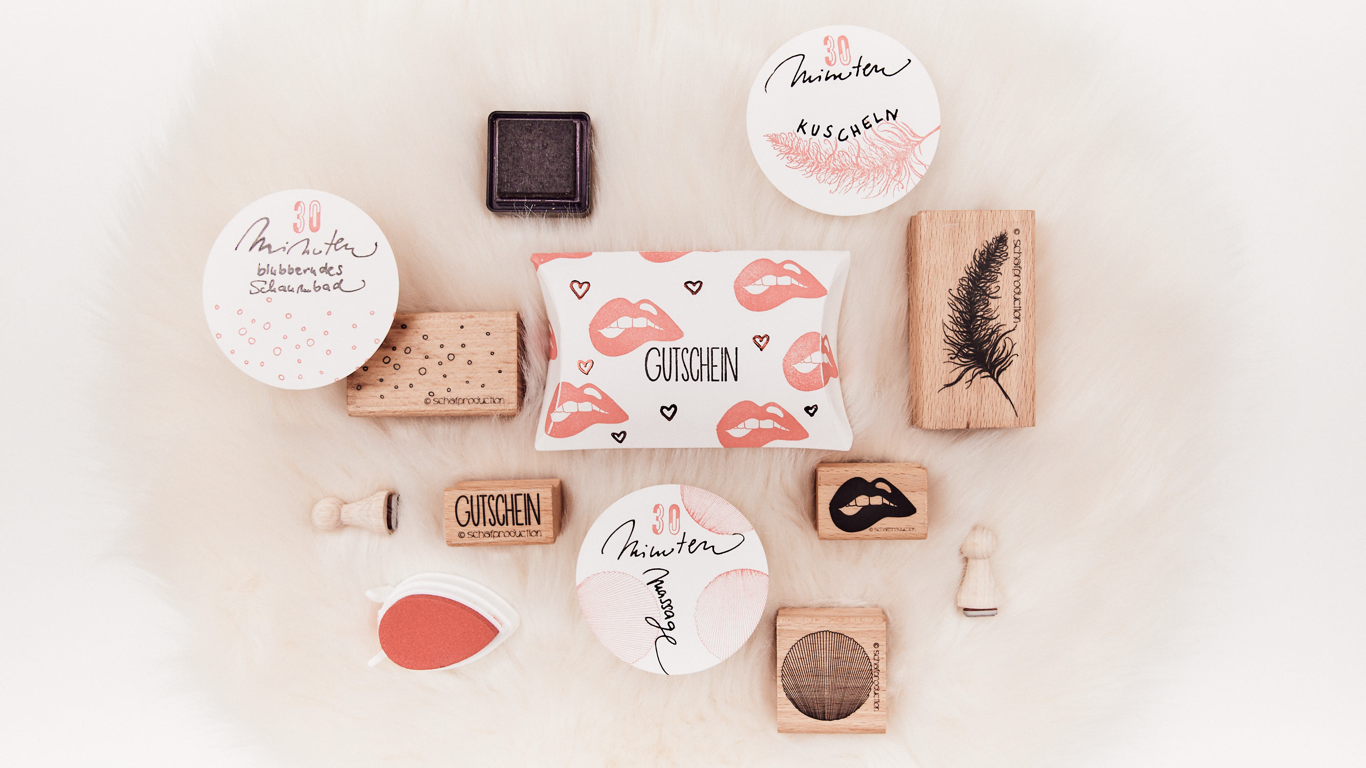 Flirtlippen-als-Gutschein-auf-Heidis-Kissenbox-mit-3-verschiedenen-Gutscheinen-dazu-Q